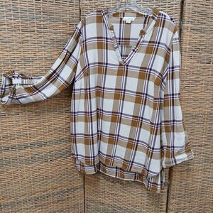 La Threads 1X Lightweigt Flannel Plaid Ivory Purple Tan Roll Tab Sleeve V Neck